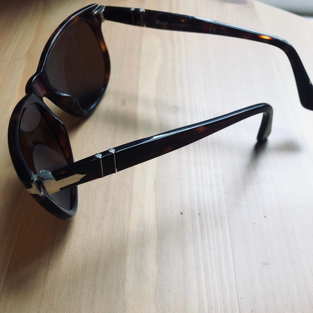 Persol Polarized Tortoise Shell Pattern Sunglasses - image 6